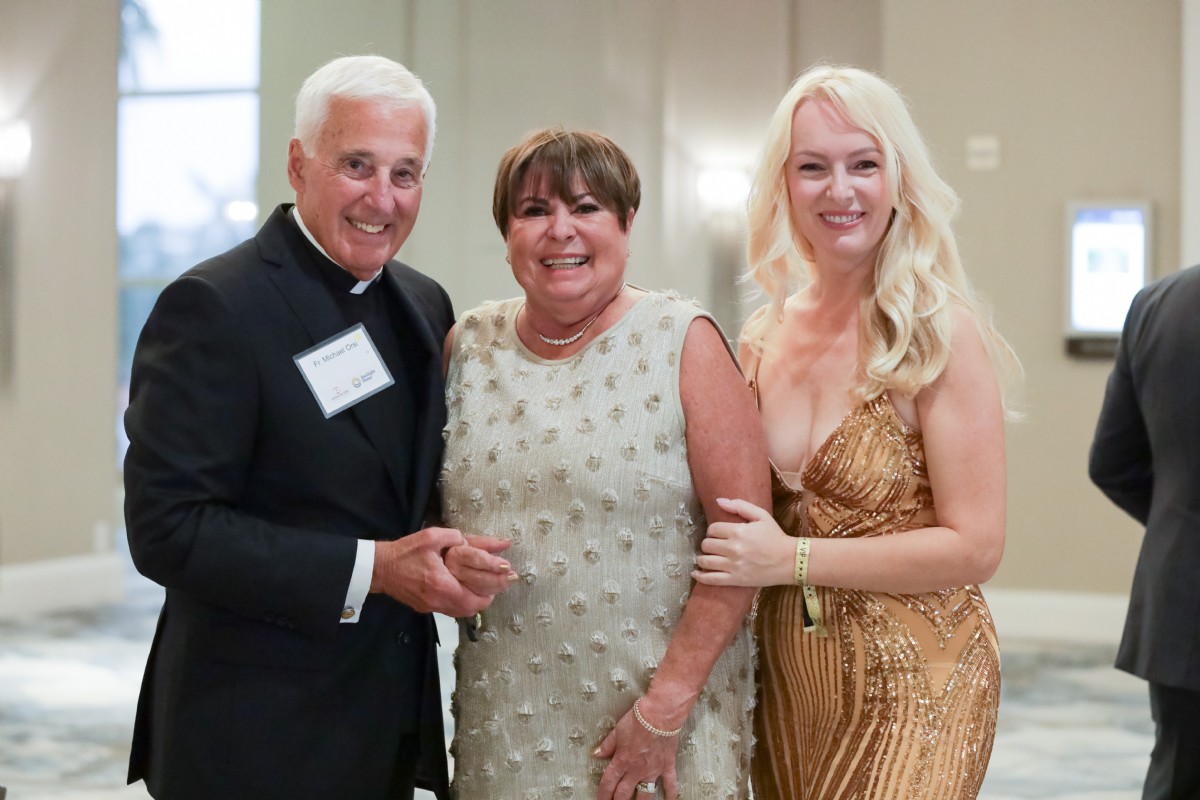 052-Golden Age Gala-Nov-2025_8699